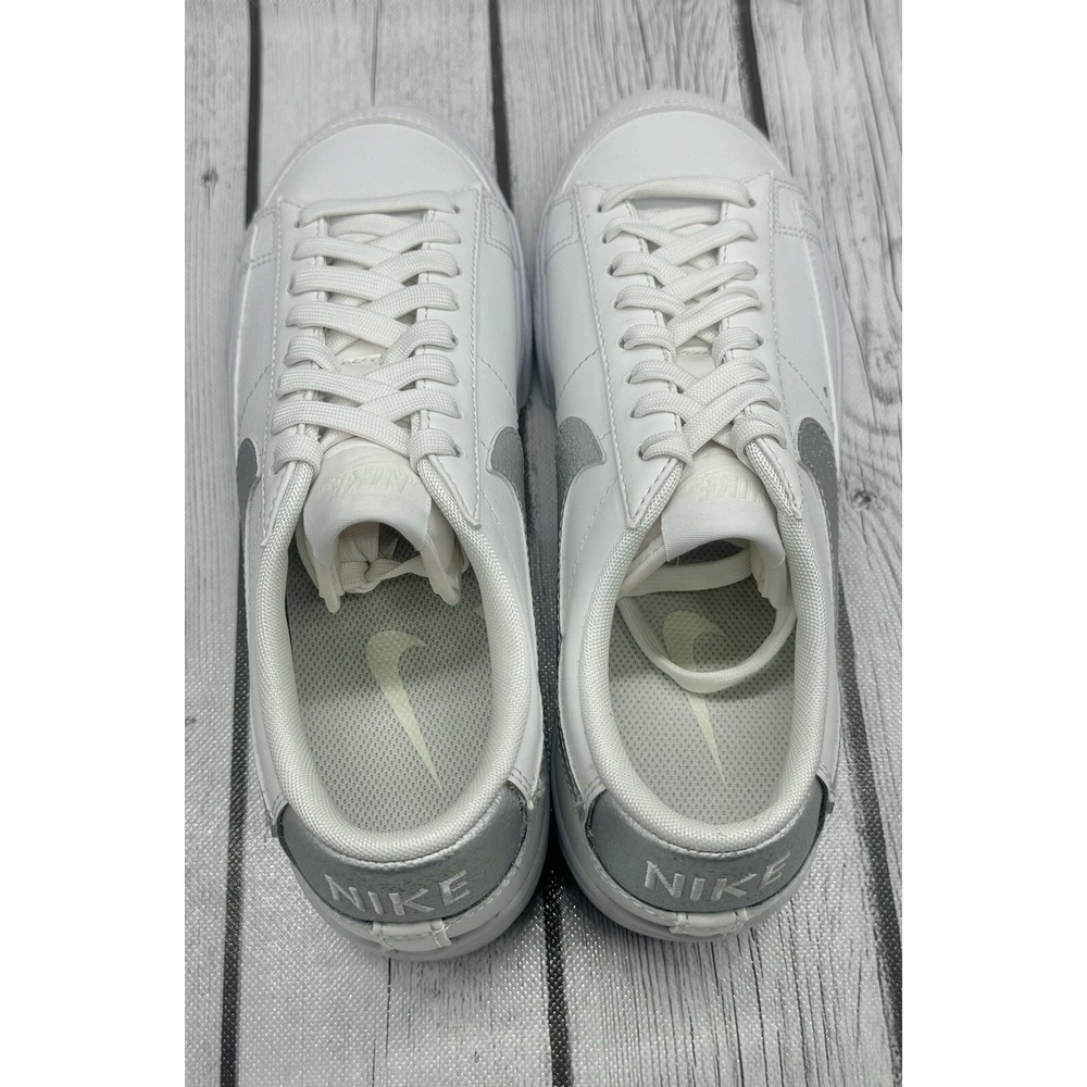 Size 7 - Nike Women's Blazer Low Platform White Metallic Silver DQ7571 101 - Picture 3 of 8